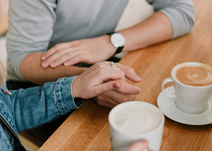 Guy Livid After GF Ignored Him Calling To Be Let Inside At 3 AM Because She Was Asleep