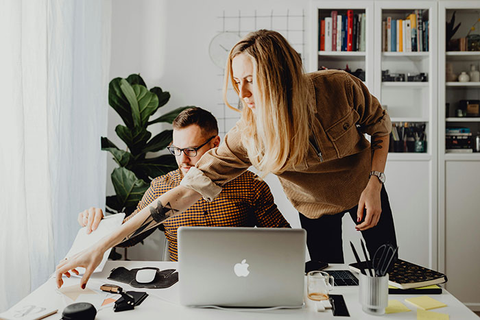 Someone Asked Women To Share Their Toxic Workplace Giveaways And 30 Delivered