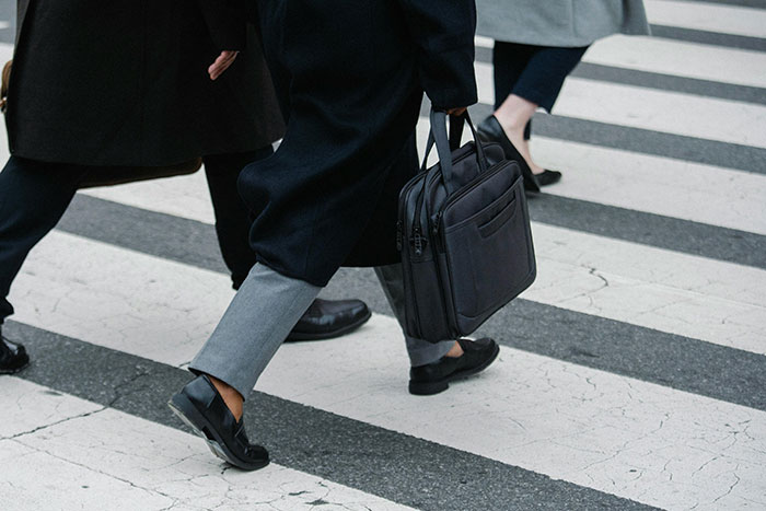 Someone Asked Women To Share Their Toxic Workplace Giveaways And 30 Delivered