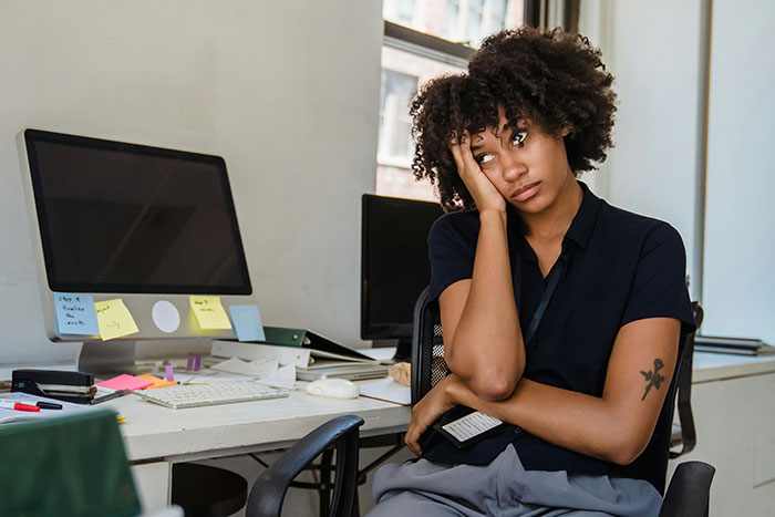 Someone Asked Women To Share Their Toxic Workplace Giveaways And 30 Delivered