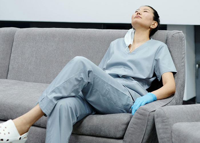 30 Careers That Attract Absolute Jerks, As Shared In This Viral Thread