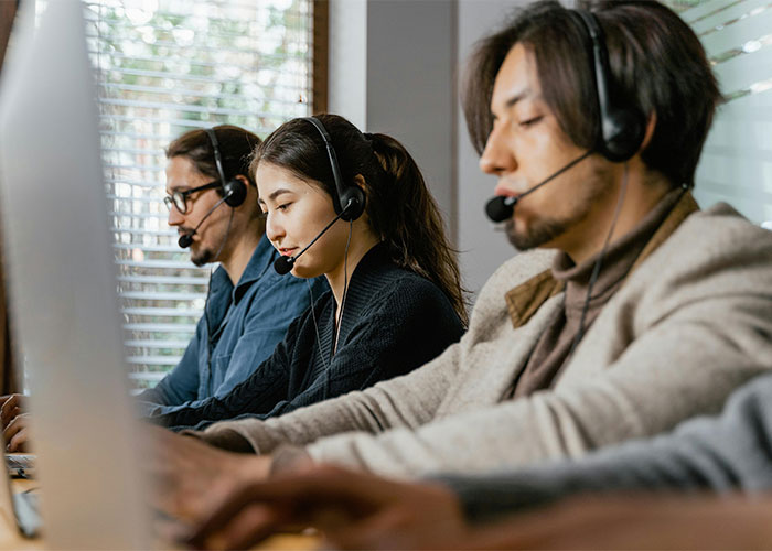 30 Careers That Attract Absolute Jerks, As Shared In This Viral Thread