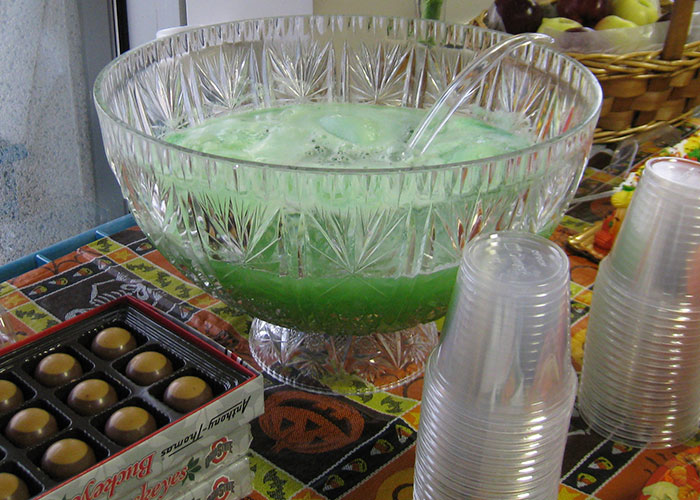 34 Times People Were Served Ridiculous Food At Weddings - 26