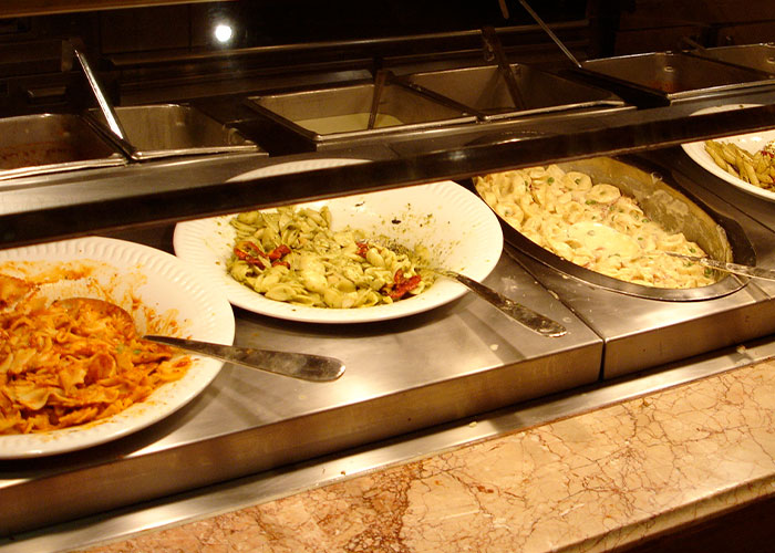 34 Times People Were Served Ridiculous Food At Weddings - 2