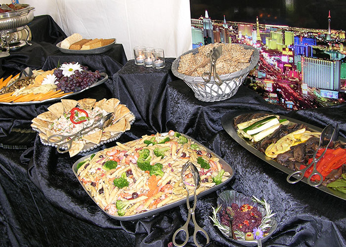 34 Times People Were Served Ridiculous Food At Weddings - 32