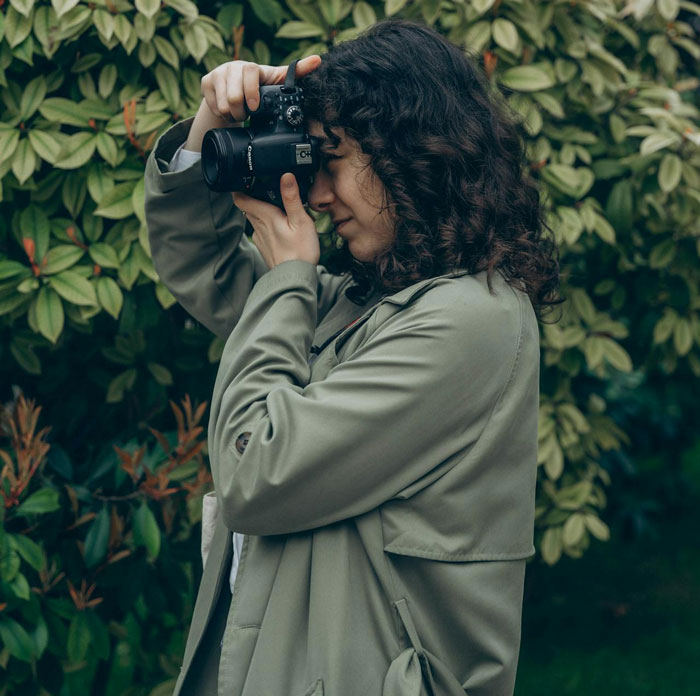 Photographer Wants To Cancel SIL's Engagement Shoot After Learning The Couple Hates Her