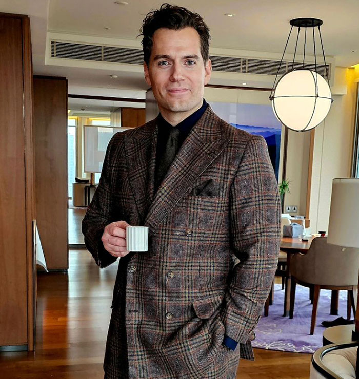 "Superdad": Henry Cavill Shares Baby News As He&rsquo;s Expecting First Child With Girlfriend Natalie Viscuso