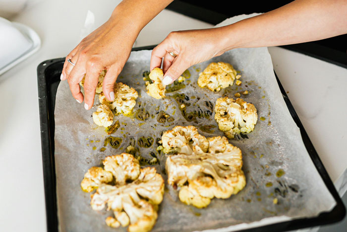 “It’s Amazing”: 40 People Are Sharing Kitchen Tips And Tricks They Learned Throughout The Years