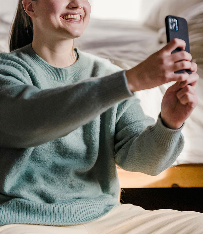 "Caught In The Act": 30 Stories Of Roommates Being Weird When They Thought They Were Alone