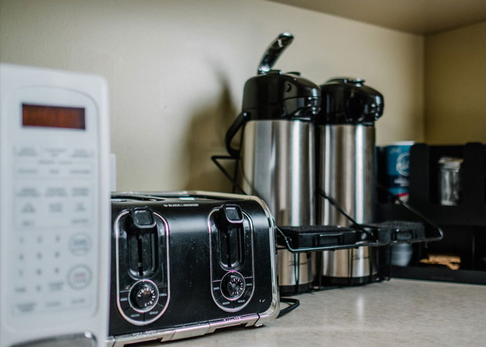 "It's Just Taking Up Space": Professional Organizer Shares 14 Things You Don't Need In Your House