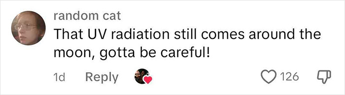 Woman Defies Warnings And Looks Straight At The Solar Eclipse, Warns Others Not To Do The Same Woman Defies Warnings And Looks Straight At The Solar Eclipse, Warns Others Not To Do The Same