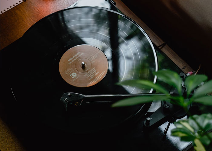 "What Are Some Things The USA Actually Does Better Than Europe?" (30 Answers)