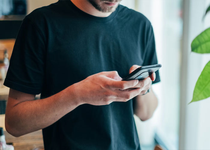  33 Cringy Things That Scream Someone Peaked In High School - 17