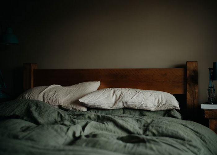 "It's Just Taking Up Space": Professional Organizer Shares 14 Things You Don't Need In Your House