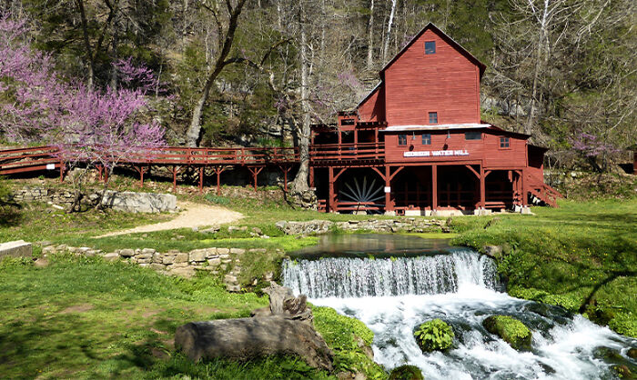 29 American Towns That Send Shivers Down Internet Folks’ Spines