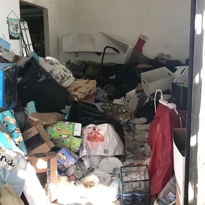 “I Can Smell The Pictures”: Photos Of Trash-Filled Home Priced At $1.5M Are Driving People Crazy - 2