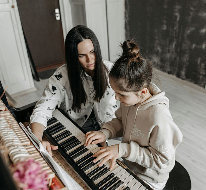 People Are Sharing Parenting Trends They Disagree With And Here Are 30 Of The Most Hated Ones