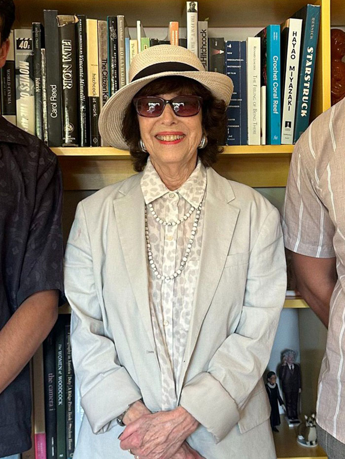 “Why Is She So Hot?”: Sydney Sweeney Gets Berated By Veteran Female Hollywood Producer - 2