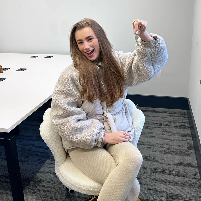 &ldquo;My Bullies Now Want To Work For Me&rdquo;: 23-Year-Old CEO Shares Sweet Revenge Story