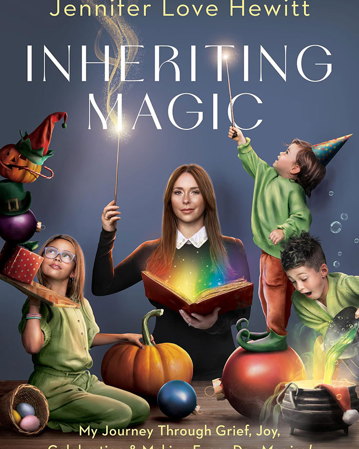 Jennifer Love Hewitt with her kids sharing magical moments as she introduces their faces for the first time. - 2