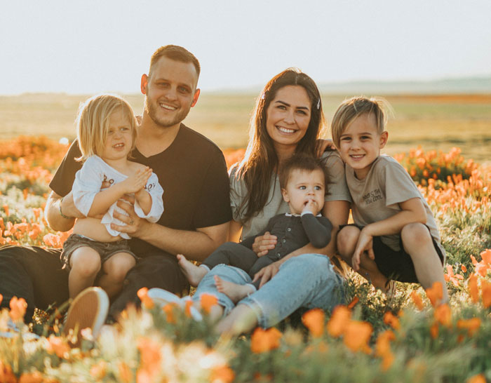 Guy Becomes Estranged From Son After Finding Out He's An Affair Kid, Family Drama Ensues Guy Becomes Estranged From Son After Finding Out He's An Affair Kid, Family Drama Ensues