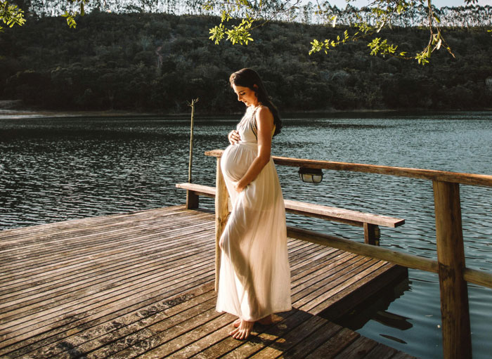 Man Upsets Wife The Day Before Her C-Section By Making Plans With Friends Without Her