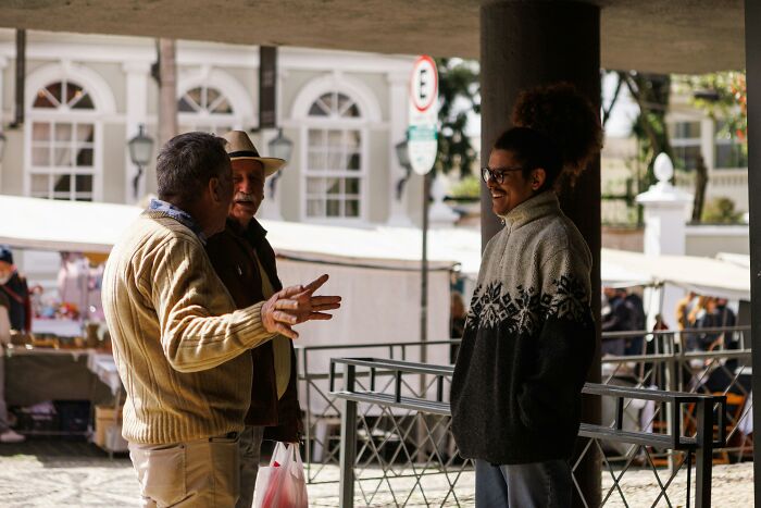 35 Tourists Who Wore Their Stupidity On Their Sleeve By Making Really Ignorant Remarks - 8