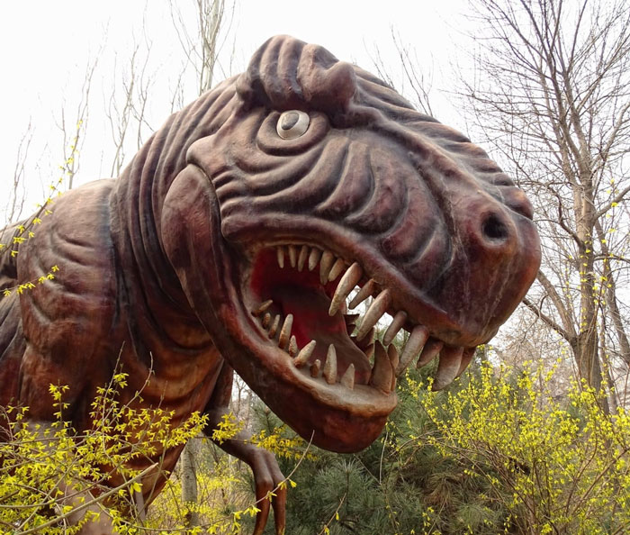 “From A Distance, It Looks OK”: Man Shares His Absurd Experience Visiting Beijing’s Amusement Park - 40