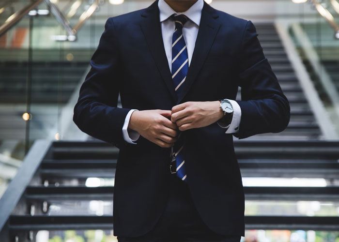  33 Cringy Things That Scream Someone Peaked In High School - 6