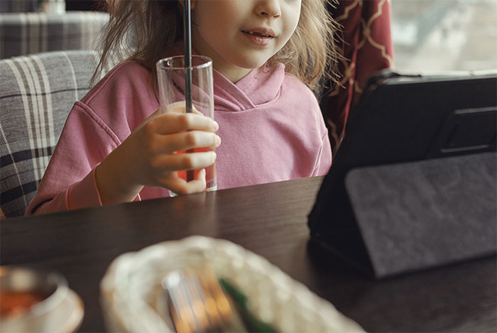 People Are Sharing Parenting Trends They Disagree With And Here Are 30 Of The Most Hated Ones