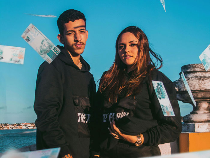 Niece Brazenly Burgles Aunt&rsquo;s Home, Her Mom Flips When Aunt Doesn&rsquo;t Warn About The Cops Coming 