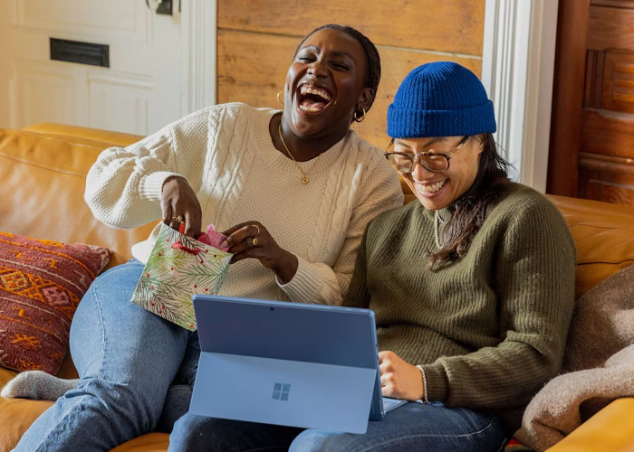  33 Cringy Things That Scream Someone Peaked In High School - 29