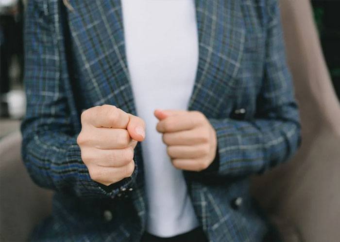  33 Cringy Things That Scream Someone Peaked In High School - 10