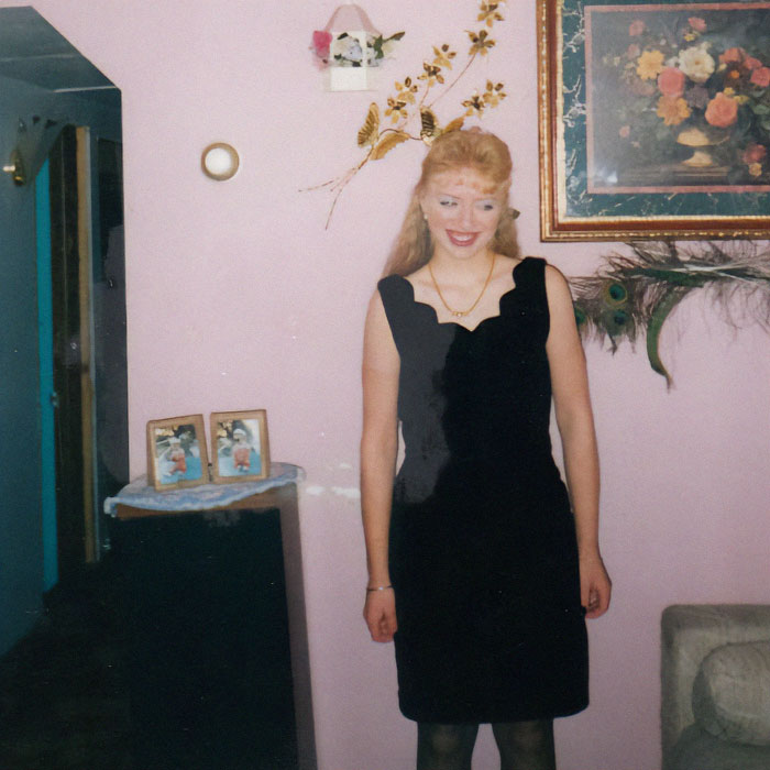 Amish Woman, Who Left Settlement At 17, Reveals How She Ended Up As A Stripper And An Addict - 3