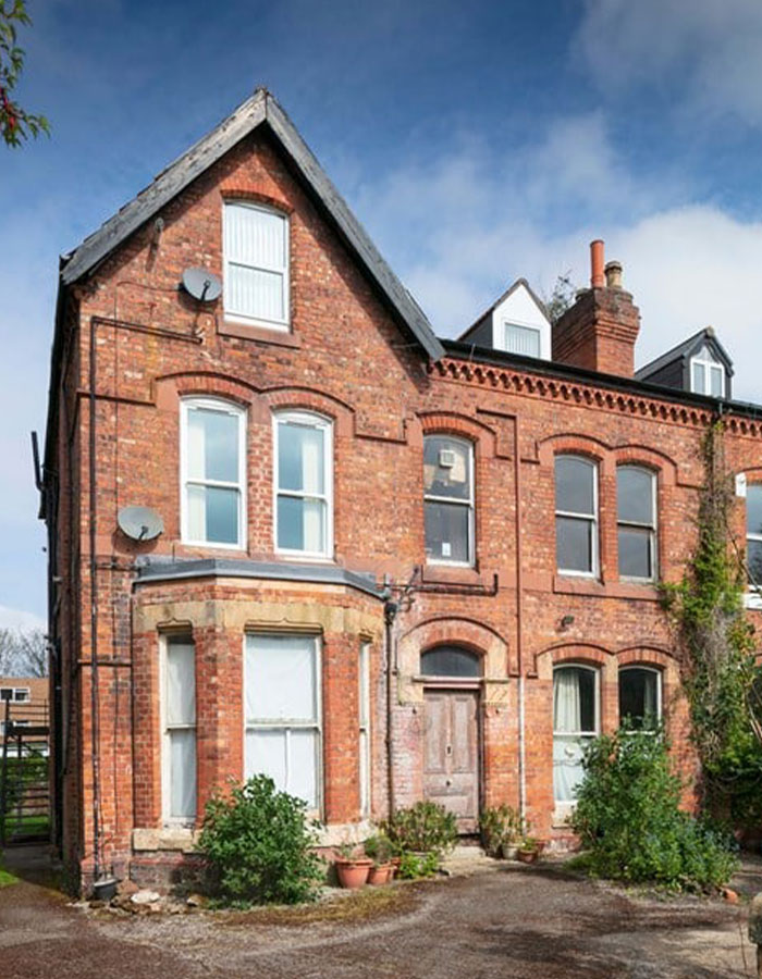 After Artist Passes Away, The Rental Apartment He Made His Work Is Declared Protected