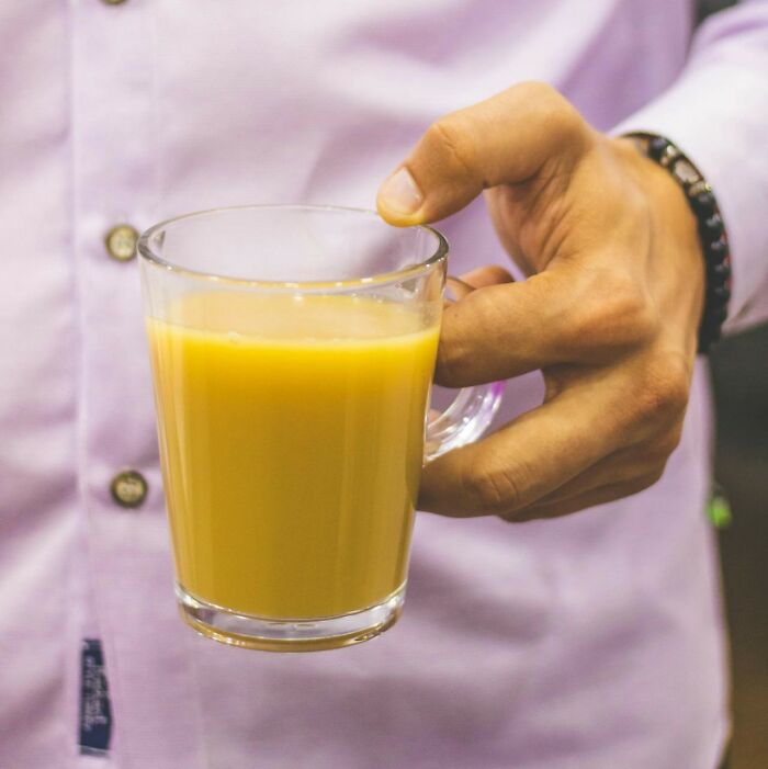 25 Hábitos que aún conservan quienes se criaron en la pobreza