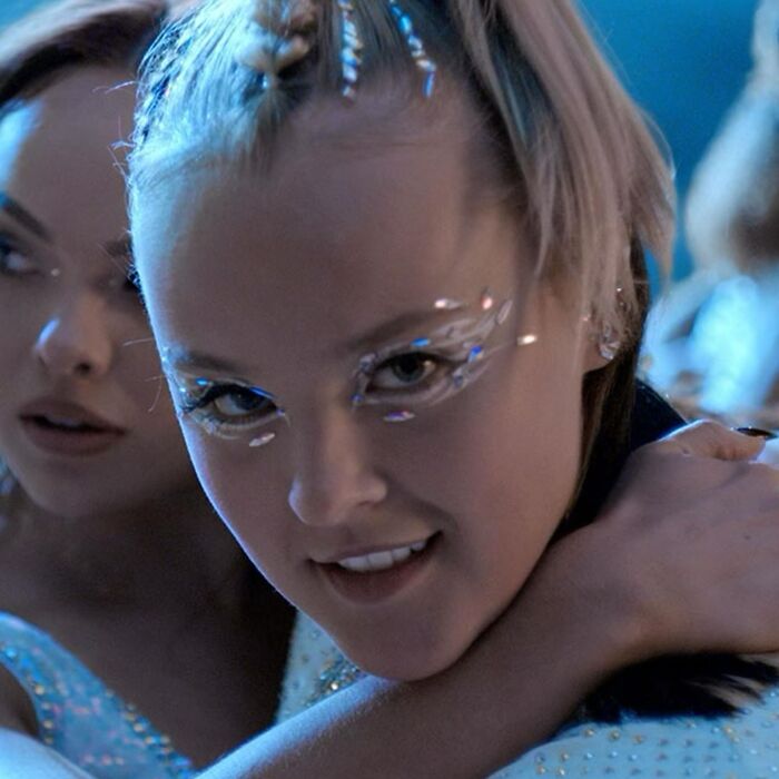 JoJo Siwa Slammed For Claiming She Invented New Genre Called &ldquo;Gay Pop&rdquo; In &ldquo;Cringey&rdquo; Interview