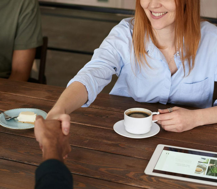 Photographer Wants To Cancel SIL's Engagement Shoot After Learning The Couple Hates Her