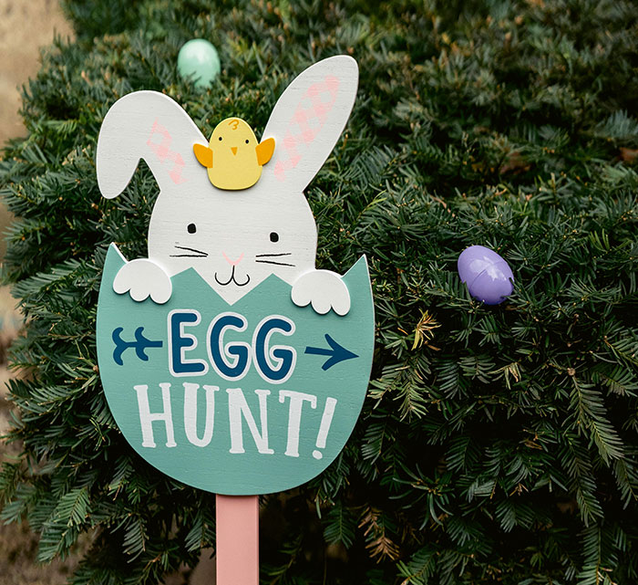 Easter Egg Hunt In A Graveyard Sparks Nationwide Backlash And Debate Around Cemetery Etiquette