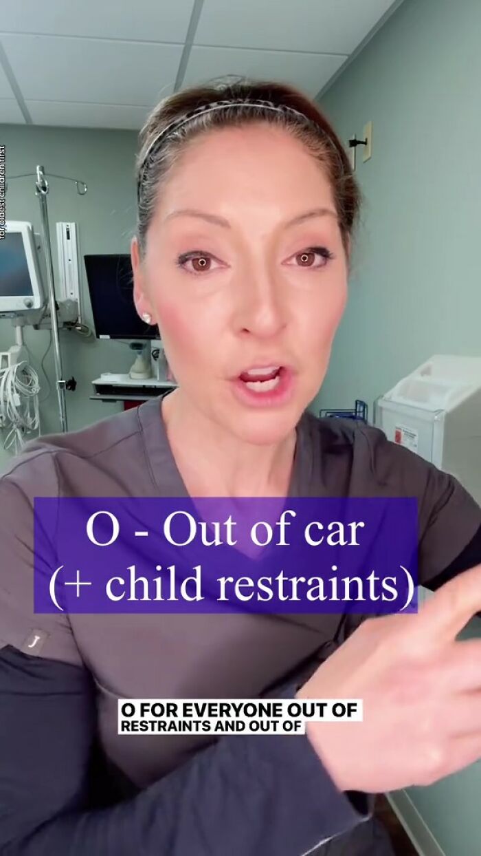 ER Doctor Lists 4 Things To Remember If Your Car Falls Into Water, People Online Are Thanking Her - 5