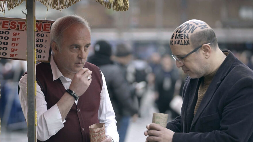 This Shampoo Found The Perfect Spots To Warn Men About Baldness