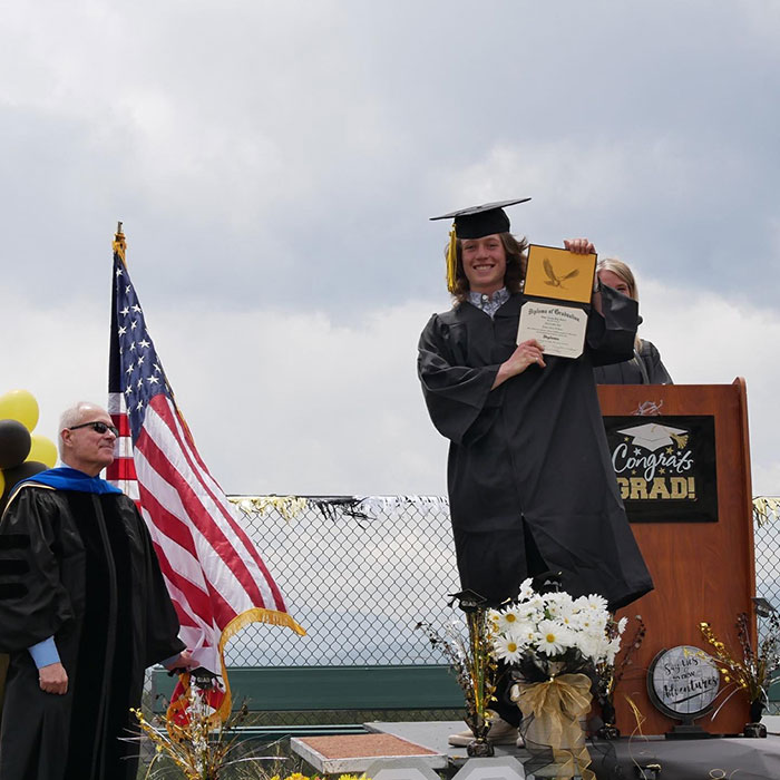 21-Year-Old Skier’s Attempt To Jump Highway 40 In Colorado Ends In Tragedy - 4