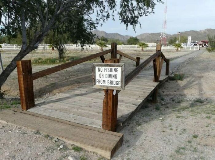 Funny-Hilarious-Signs-Pics