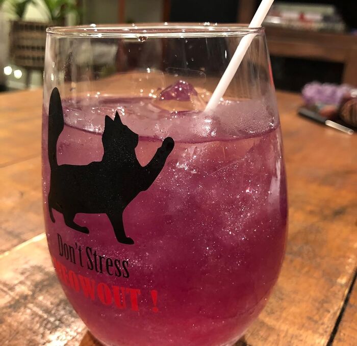 Elevate Your Beverage Presentation With Edible Glitter For Drinks: Add A Sparkling Touch To Cocktails And Beverages