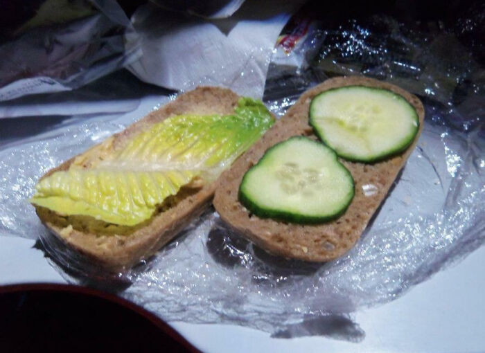 The Vegetarian Option On A Flight To Italy. There’s A Tiny Smear Of Hummus Under That Sad Lettuce Leaf