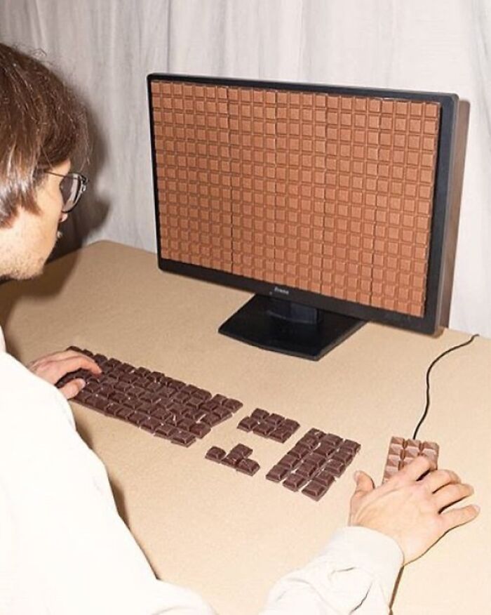 @kanaliha
when You’ll See It, You Will Eat Bricks 🧱 •
•
•
•
#cakes #cheesecake #chocoholic #chocolatecake #chocolatelover #chocolatelovers #chocolover #ferrerorocher #ganache #lovechocolate #buttercream #cakedecorating #computerdesk #computers #computertechnology #hardware #instatech #intel #programmer #programming #technology #workstation #gadgetsnews #newtech #techaddict