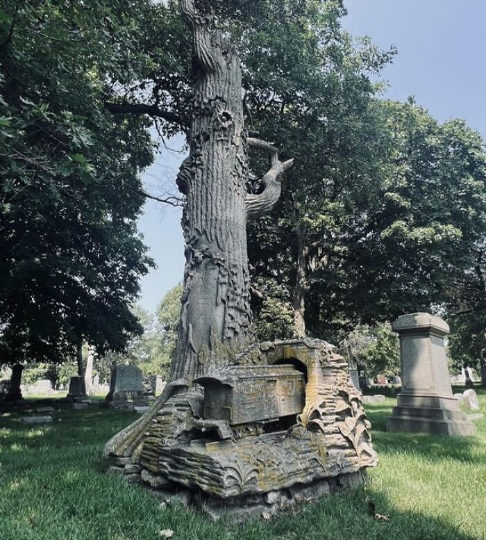 Interesting-Tombstones-Graves-Cemeteryporn