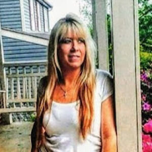 heididaviesblondeheidi71 avatar