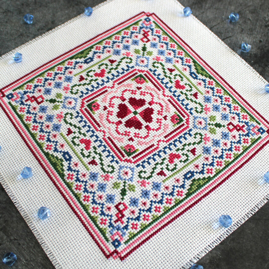 My World Of Cross Stitch &hearts;