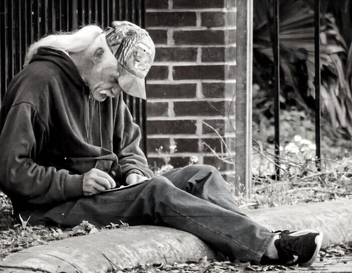 High Cost Of Low Living: My Photography Project (15 Pics)